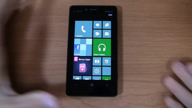 Lumia 810