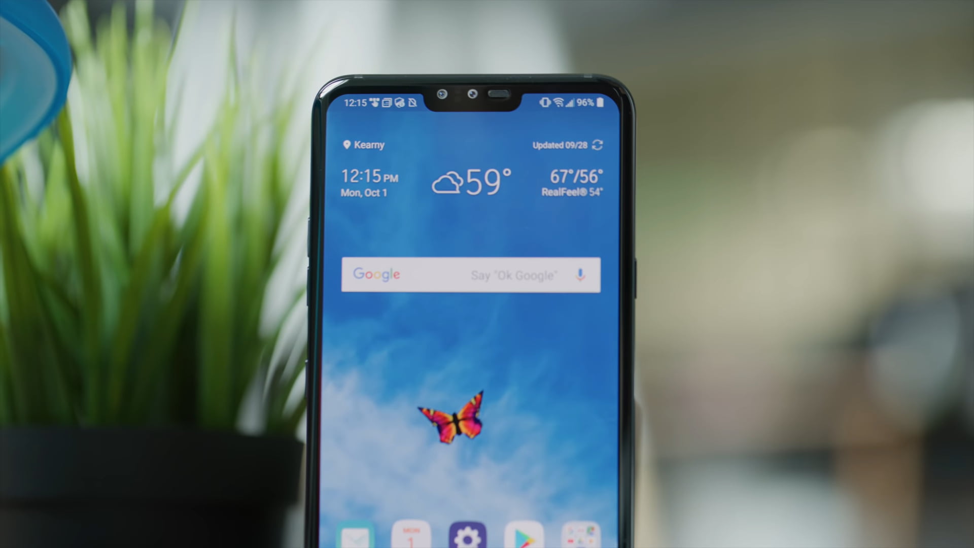 V40 Display And Notch