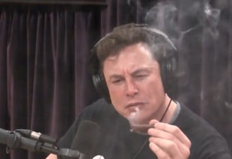 Elon Musk smoking weed on joe rogan show
