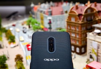 A picture of Oppo's 10X Zoom camera in their smartphone at MWC Barcelona 2019