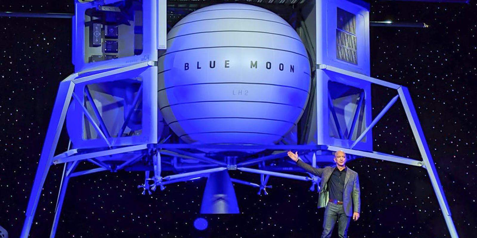 Jeff Bezos unveiling its Blue Moon starship